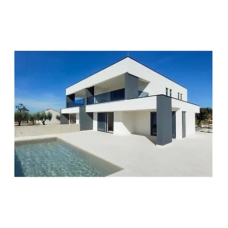 Holiday home Lovely In With House Sea View
